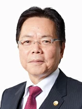 
                            中村　喜代治